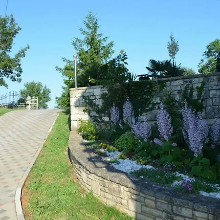 Apartman Kivenich Apartman *